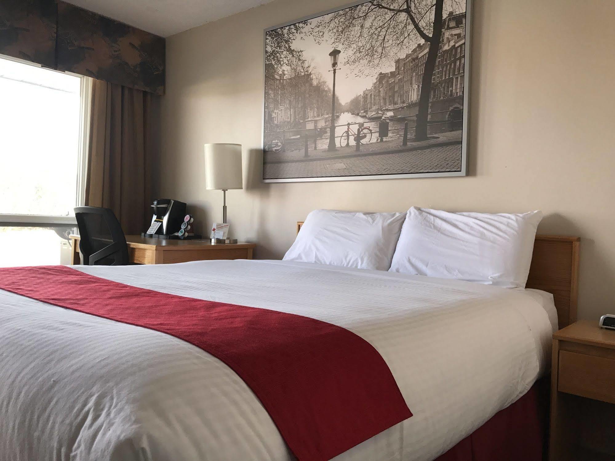 Canadian Motel נורת' בטלפורד מראה חיצוני תמונה