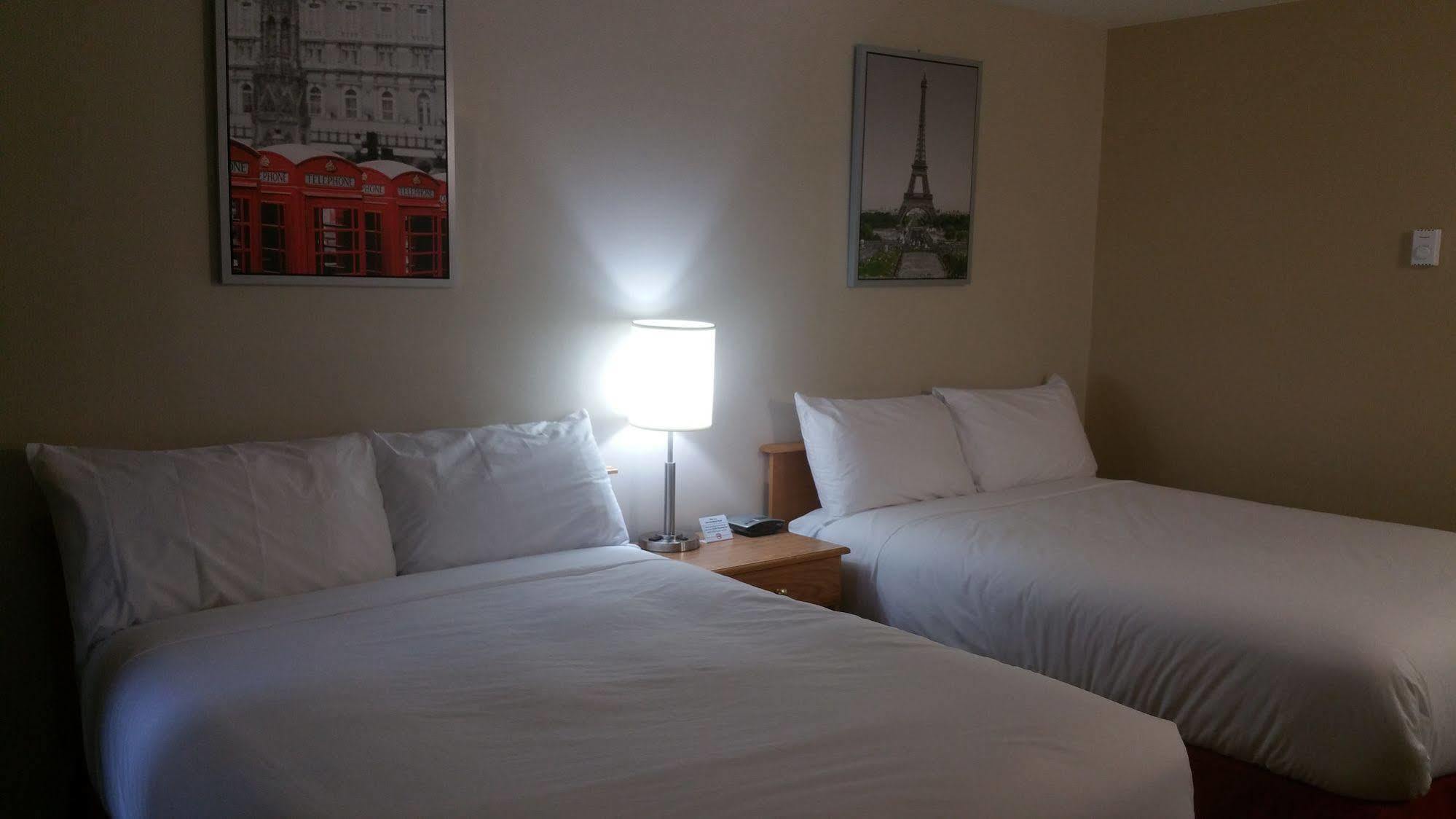 Canadian Motel נורת' בטלפורד מראה חיצוני תמונה